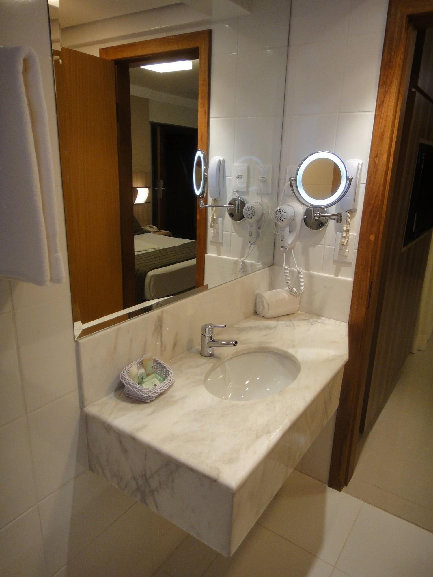 Bh Jaragua Hotel Бело Оризонти Екстериор снимка